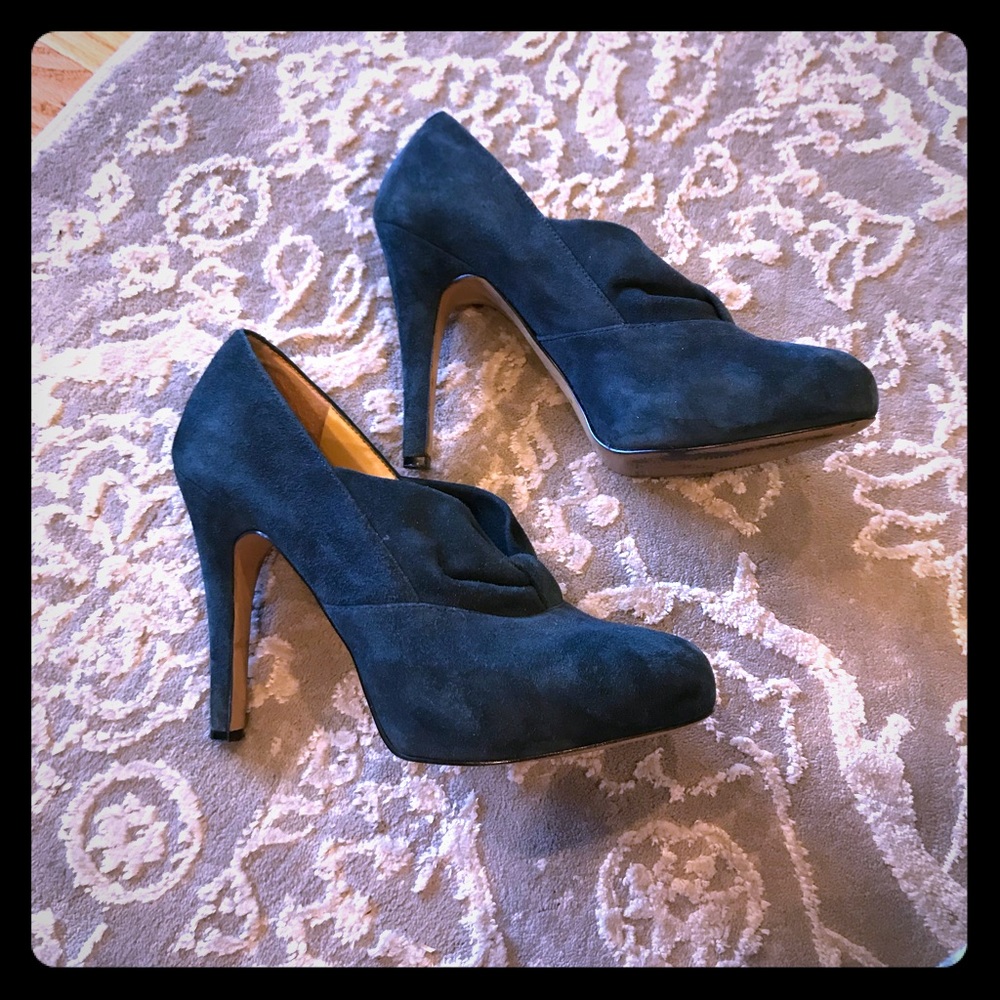 💙Nine West Suede Heels💙